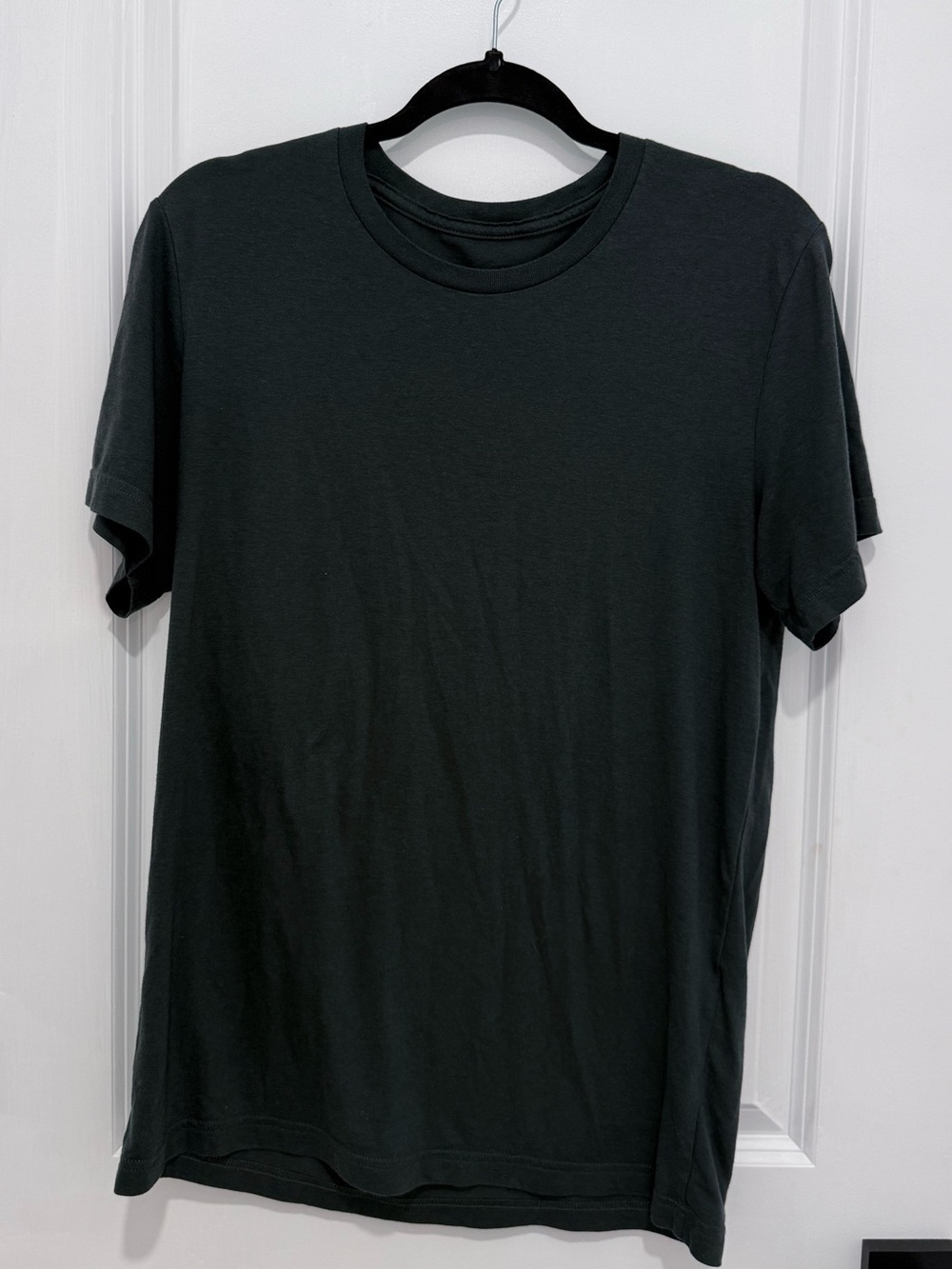 ALO Yoga Men's Short Sleeve Crew Neck T-Shirt - Dark Green